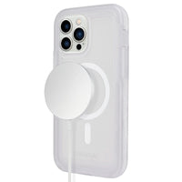 Pelican Voyager Clear (Works with MagSafe)